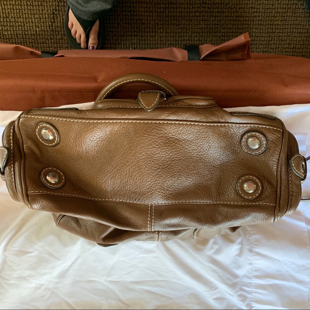 Marc Jacobs Large Beige Satchel Handbag - Picture 3 of 7